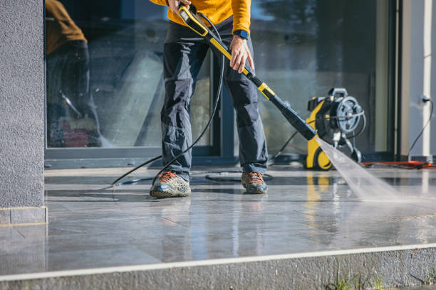 Best Commercial Pressure Washing  in De Leon Springs, FL